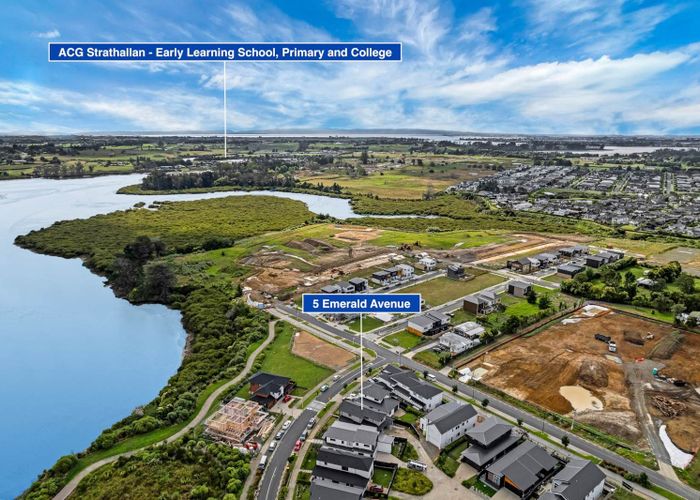  at 5 Emerald Avenue, Rosehill, Papakura, Auckland