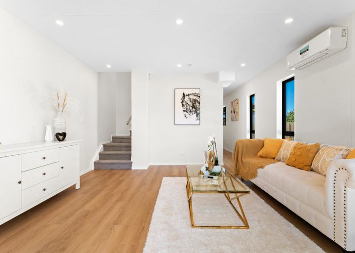  at 35D Hereford Street, Te Atatu Peninsula, Waitakere City, Auckland