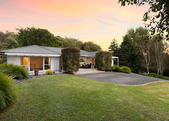  at 28 Landing Road, Titirangi, Auckland