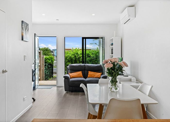  at 5/122 Pooks Road, Ranui, Waitakere City, Auckland