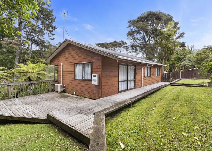 For sale 2/46 Gladys Avenue, Glenfield, North Shore City, Auckland