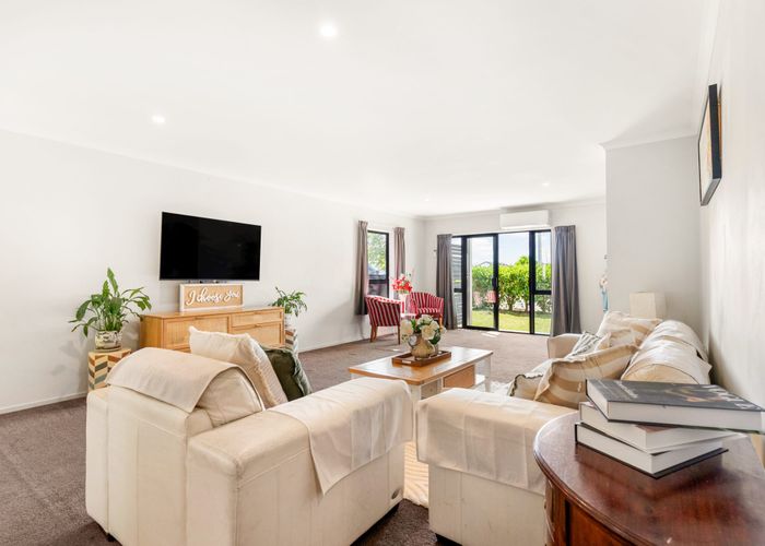  at 14 Taiaapure Street, Weymouth, Manukau City, Auckland