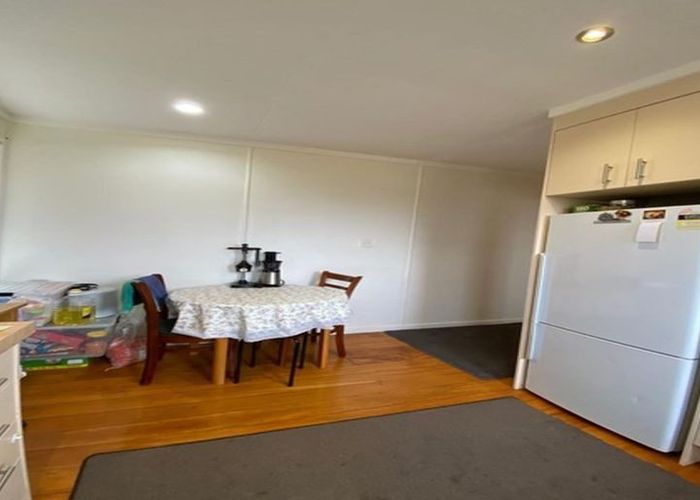  at 33 Birdwood Ave, Papatoetoe, Manukau City, Auckland