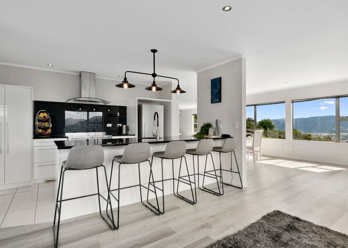  at 41 Seymour Grove, Kingsley Heights, Upper Hutt
