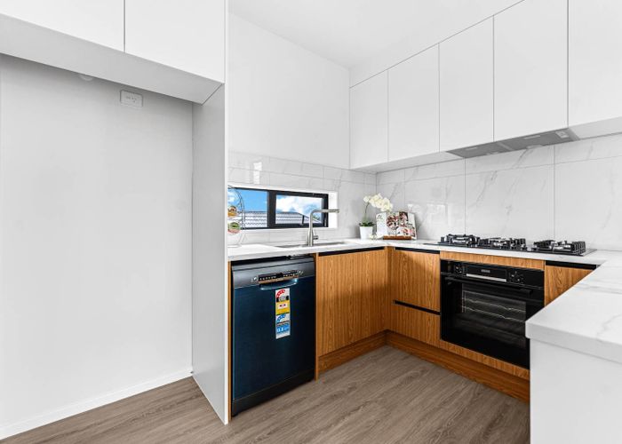  at 28B Dallinghoe Crescent, Milford, North Shore City, Auckland