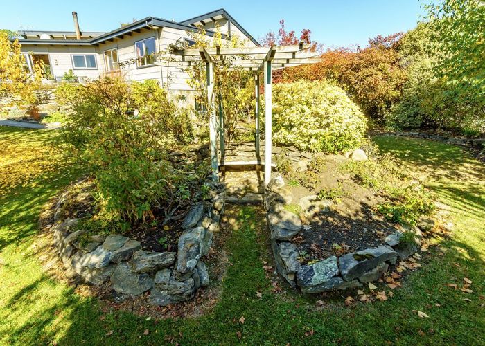  at 64 Aronui Road, Bridge Hill, Alexandra