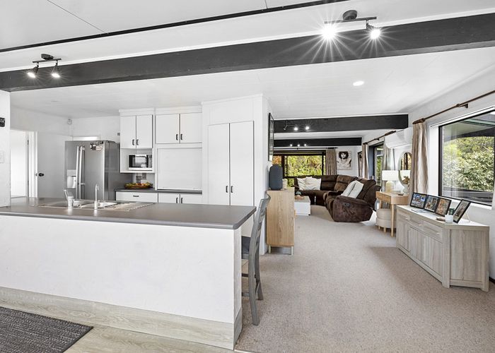  at 14 Winstone Place, Highlands Park, New Plymouth, Taranaki
