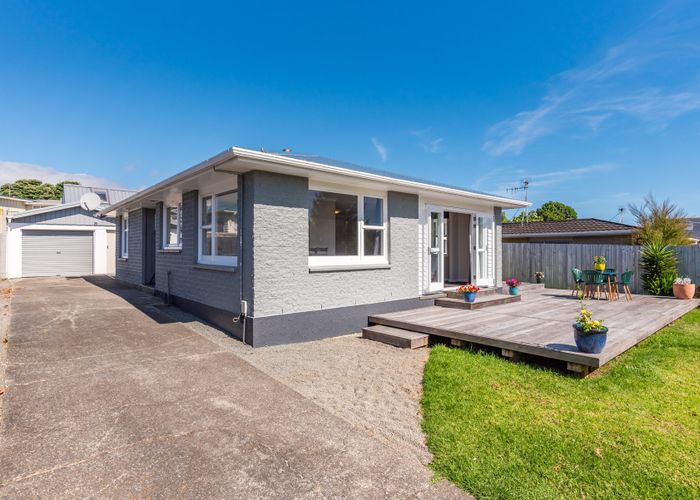  at 16 Anthony Grove, Paraparaumu Beach, Paraparaumu