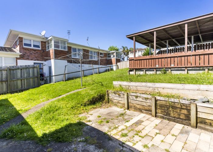  at 8 Corunna Road, Milford, North Shore City, Auckland