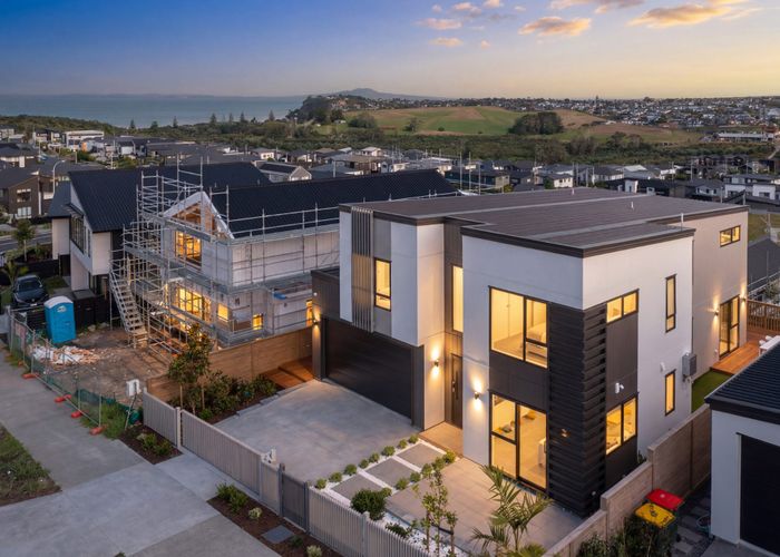  at 160 Te Oneroa Way, Long Bay, North Shore City, Auckland