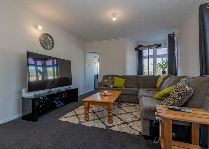  at 98 Wood Street, Takaro, Palmerston North