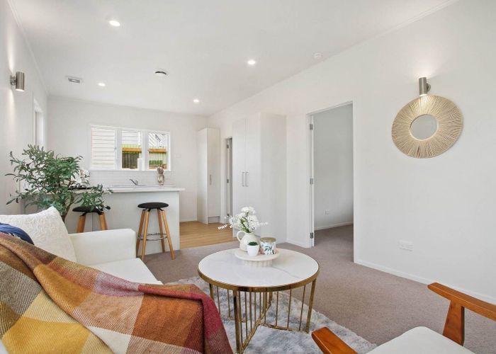  at 1/28 Cadman Avenue, Greenlane, Auckland