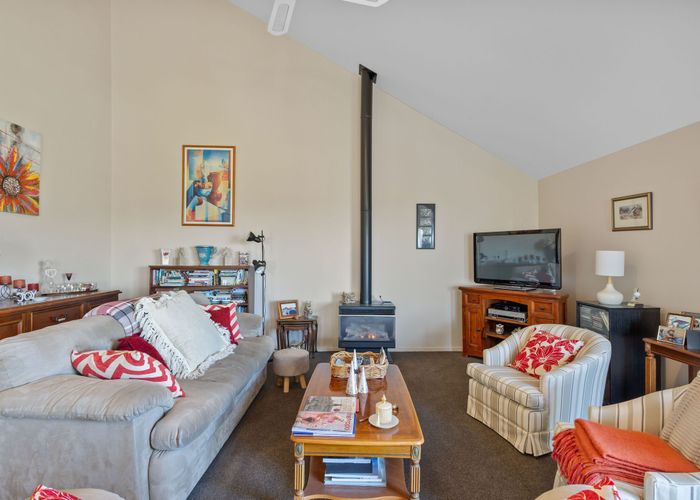  at 2/19 Lookaway Place, Huntsbury, Christchurch City, Canterbury