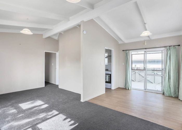  at 2 Imperial Place, Henderson, Waitakere City, Auckland