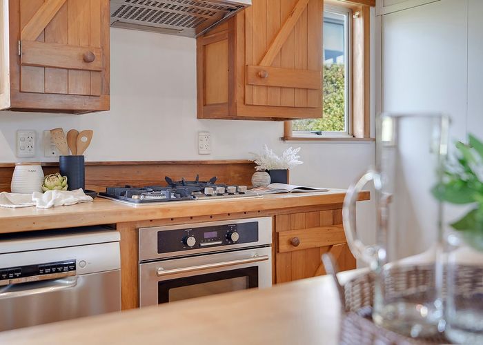  at 6 Elizabeth Street, Beerescourt, Hamilton, Waikato