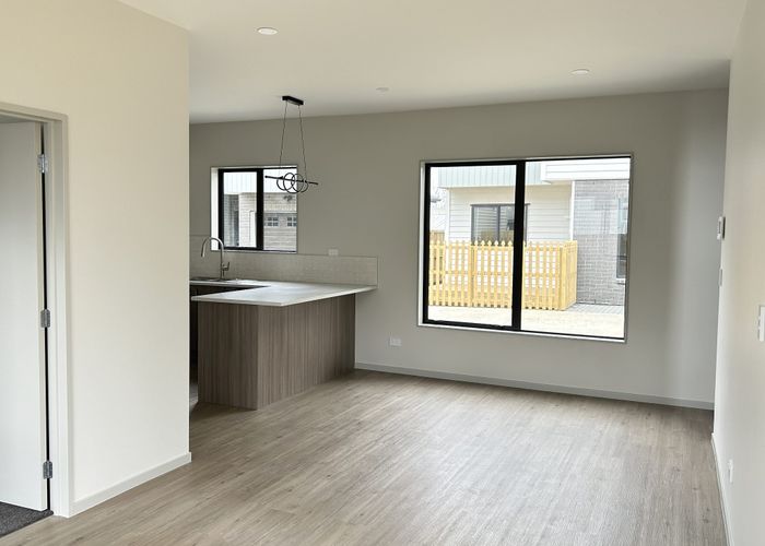  at 5E Deveron Road, Manurewa, Auckland