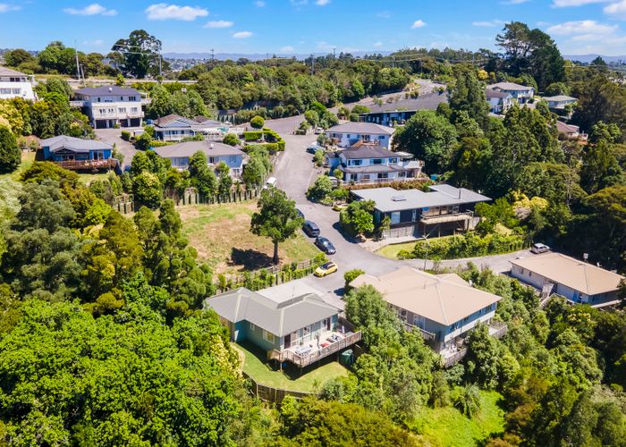  at 19A Viridian Lane, Greenhithe, Auckland
