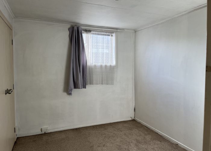  at 355 Richardson Road, New Windsor, Auckland