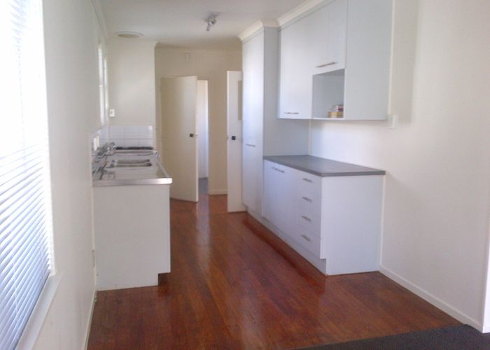  at 5 Walford Road, Point Chevalier, Auckland