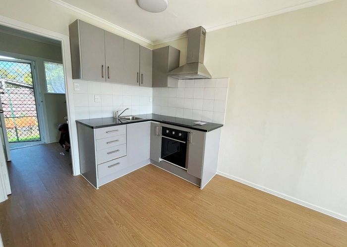  at 4/3 Rocklands Avenue, Balmoral, Auckland