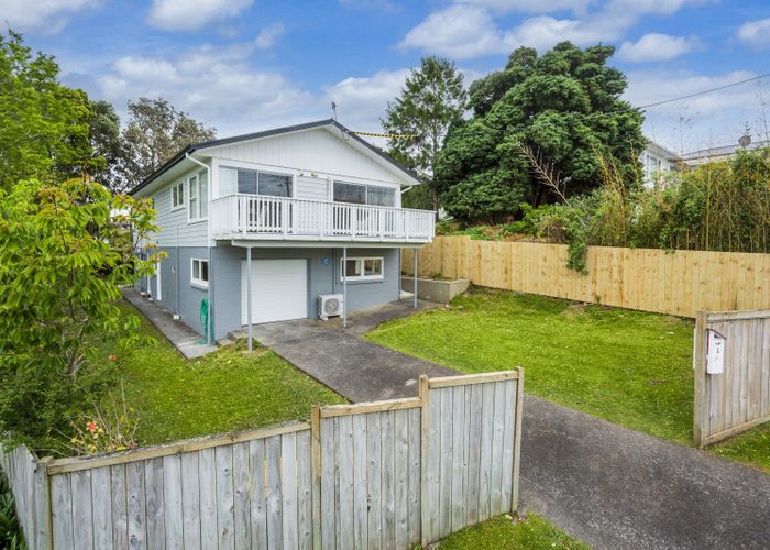  at 1 Phillipa Place, Browns Bay, North Shore City, Auckland