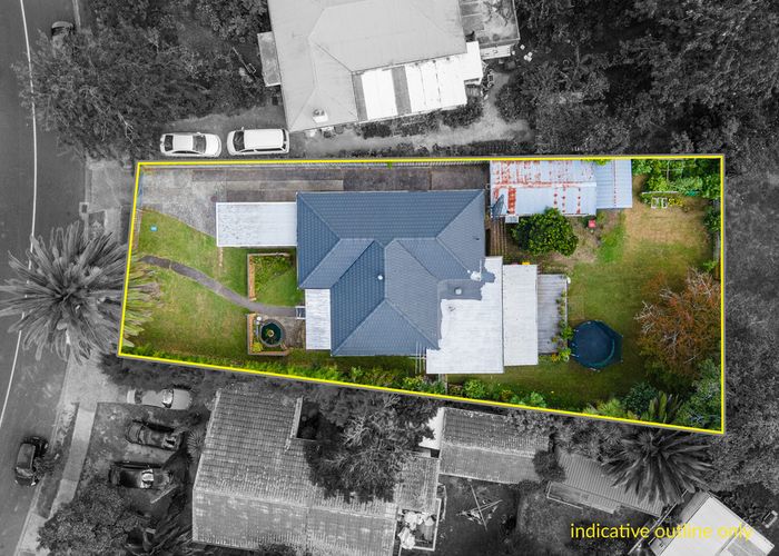  at 140 Edgewater Drive, Pakuranga, Auckland