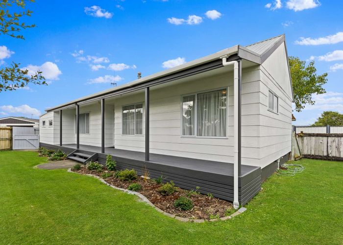  at 8 Mercury Street, Milson, Palmerston North