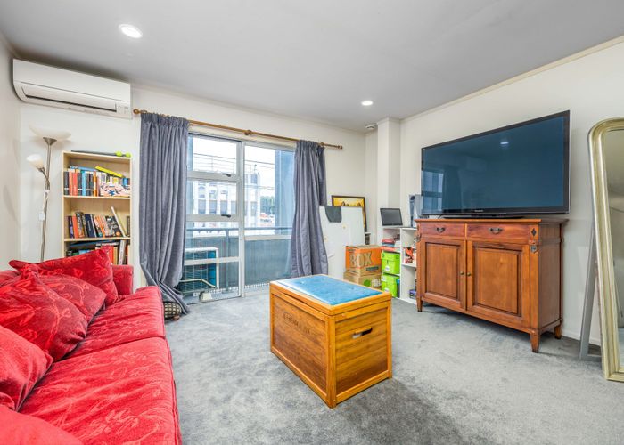  at 4/6 Porters Avenue, Eden Terrace, Auckland