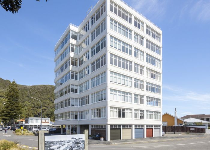  at 33 Rimu Street, Eastbourne, Lower Hutt