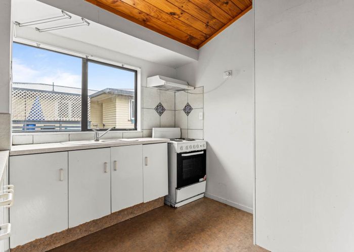  at 2/16 Boundary Road, Papakura, Papakura, Auckland