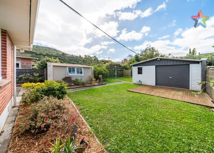  at 9 The Square, Manor Park, Lower Hutt