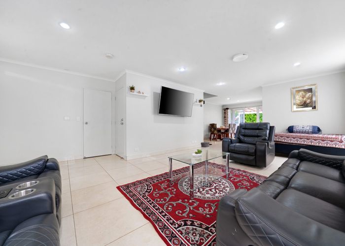  at 2 Ritchie Crescent, Takanini, Papakura, Auckland