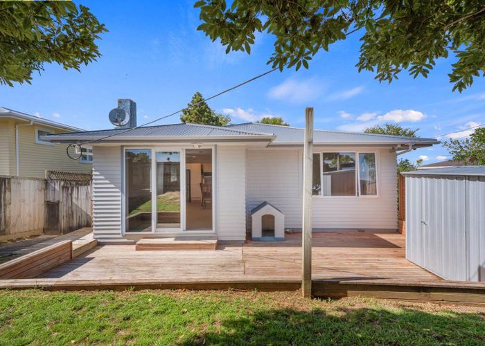  at 20 Seaview Road, Glenfield, North Shore City, Auckland