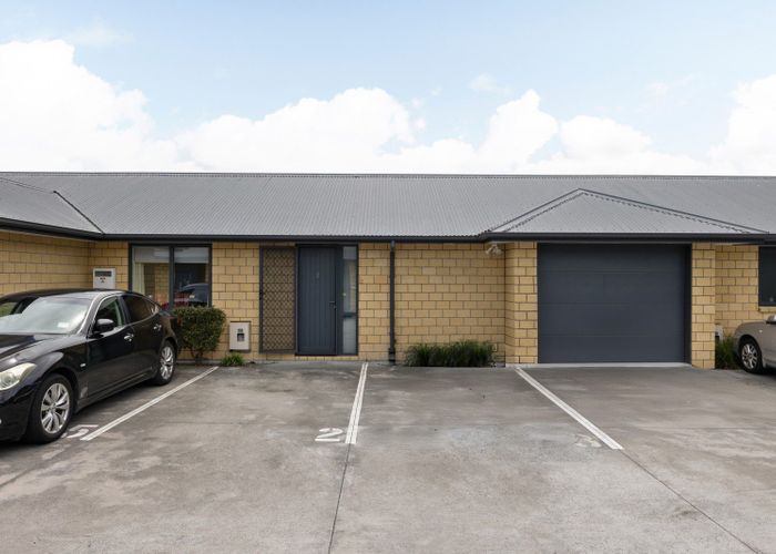  at 2/21 Fifth Avenue, Enderley, Hamilton, Waikato