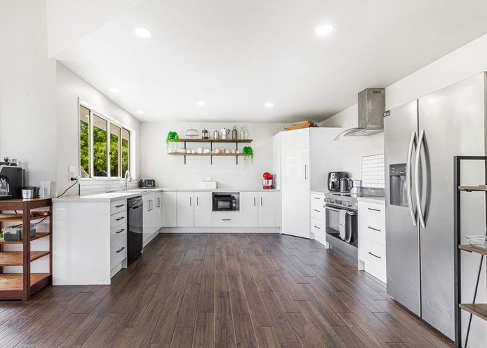  at 32 Merlot Heights, Huapai, Kumeū