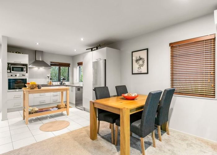  at 11/48 Schnapper Rock Road, Albany, North Shore City, Auckland