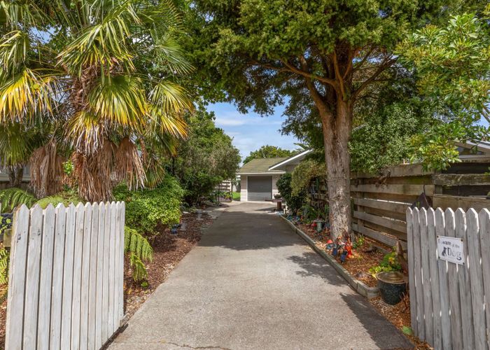  at 16 Antrim  Place, Hokowhitu, Palmerston North, Manawatu / Whanganui