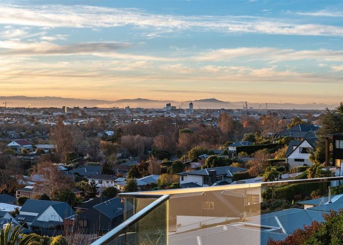 at 15 Woodlau Rise, Huntsbury, Christchurch