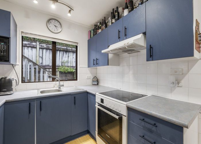 at 92 Heta Road, Highlands Park, New Plymouth