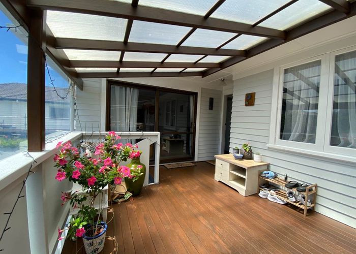  at 8A Lyttelton Avenue, Forrest Hill, North Shore City, Auckland