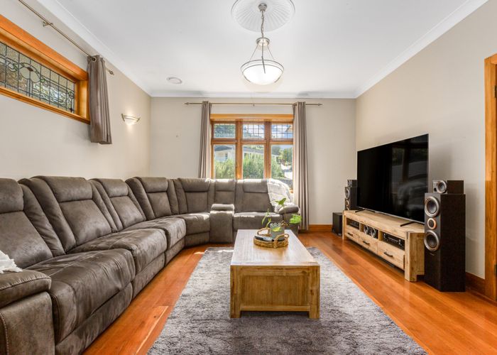  at 10 Gloucester Street, Silverstream, Upper Hutt
