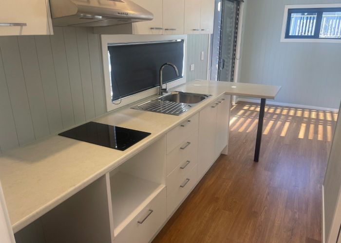  at 2/78a Lake Road, Devonport, North Shore City, Auckland