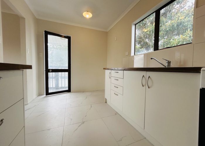  at 54A Pinedale Place, Henderson, Waitakere City, Auckland