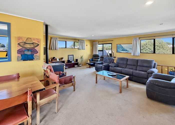  at 2/298 Ocean Road, Ohope, Whakatane, Bay Of Plenty