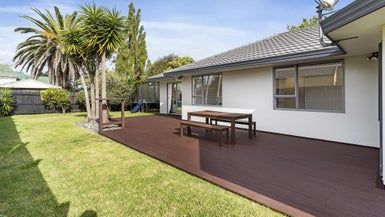  at 319C Royal Road, Massey, Auckland