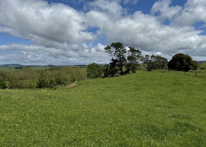  at Hetherington Road and Waikokowai Roads, Huntly, Waikato, Waikato
