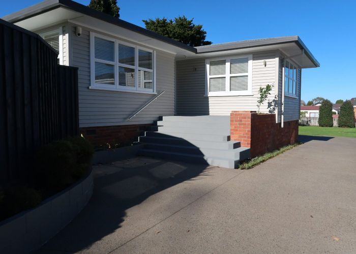  at 25 Great South Road, Papakura, Papakura