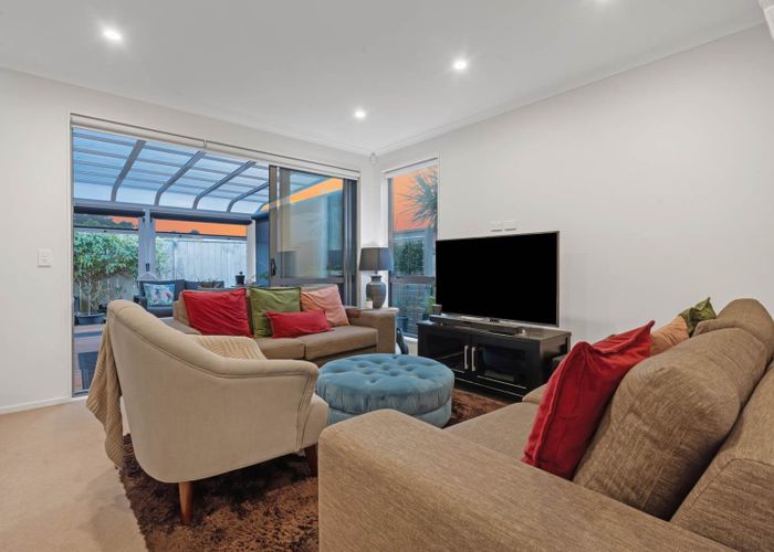  at 25 Matairangi Avenue, Totara Heights, Auckland