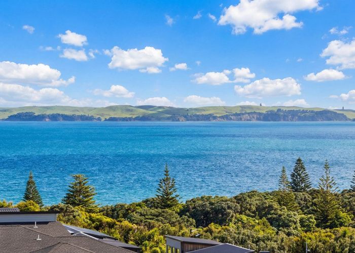  at 160 Te Oneroa Way, Long Bay, North Shore City, Auckland