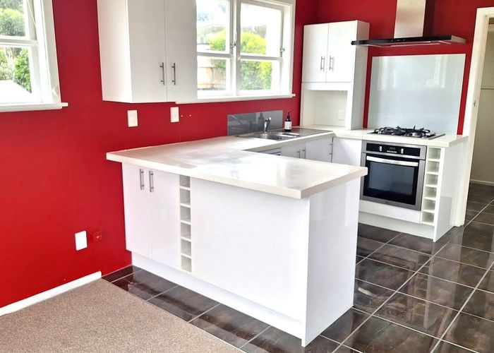  at 6 Whirinaki Crescent, Heretaunga, Upper Hutt